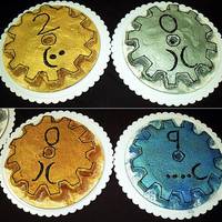 Steampunk Spinning Gear Cakes These four metallic gear cakes actually spun!