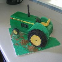 John Deere Tractor This is another 3d cake which I'm starting to fall inlove with doing! It's mostly done in buttercream with the wheel covers,...