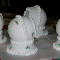 "magic" Snowballs... I made these with cast sugar and RI for friends in the office-each one has a picture of their kids/grandkids inside and a Christmas music...