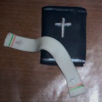 Working With Fondant I MADE THIS FOR A FIRST COMMUNION CAKE BUT IT LOOKED LIKE IT SHOULD BE FOR SOME ONE OLDER SO I DID NOT USE IT I WILL FINDANOTHER USE FOR IT...