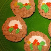 Basket Cuppies Last minute request the night before! Thanks to flamingochick for the idea.