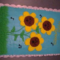 Sunflower Cake I made this several years ago for my daughter's 1st birthday.