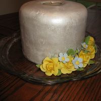 Img_0366.jpg MMF brushed with pearl dust, gumpase flowers