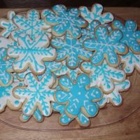 Snowflake Cookies nfsc with antonias royal icing.