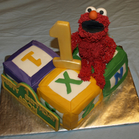 Elmo WASC Cake with buttercream and MMF and MMF/Gumpaste decorations