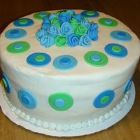 Cake1.jpg I saw a cake like this on CC, I just wanted to practice some more.