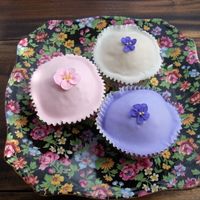 Spring Flower Cupcakes These Spring Flower Cupcakes are from Susannah Blake's book 'Cupcake Heaven'. They are a Vanilla cupcake, lemon glaze and a...