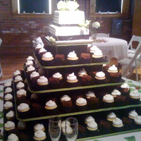 Wedding Cupcakes 2 of 2 wedding cupcakes for the weekend :-)