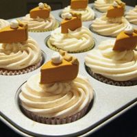 Pumpkin Pie Cupcakes I had to try these cuties after seeing jewelsb78's thread! I think hers are cuter. They were DELICIOUS!