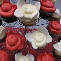 Devil/angel Cupcakes 