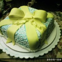 Picture_034.jpg First fondant cake!