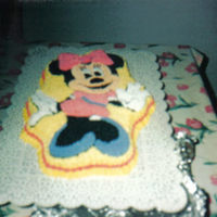Minnie Mouse This is covered in buttercream