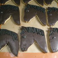 Horses horse heads for a derby party