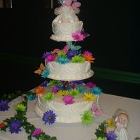 Julie floating tiers with bright daises