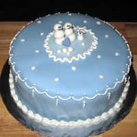 My First Christmas Cake! Fun fun fondant snowmen & snowpuppy! :)