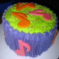 Music!! buttercream with marzipan notes