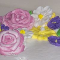 Course Ii Final Cake A close up of the different flowers we learned to make with Royal Icing