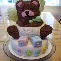 Wilton Stand Up Bear Baby Shower Cake This was a practice for my sister-in-laws baby shower next week.