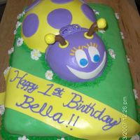 Ladybug Birthday Cake This was for my daughter's first birthday. It was my fifth cake ever to make and I got the idea from a variety of cakes (here-thank...