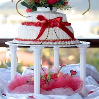 Red & White Simplicity 