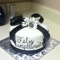 Black And White Cake I DID THIS WITH MY CRICUT MACHINE