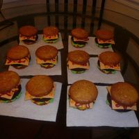 Cheeseburgers.jpg school's picnic day