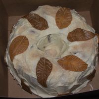 Dscf2104.jpg Sweet Pot. lb cake with fall leaves out of fondant