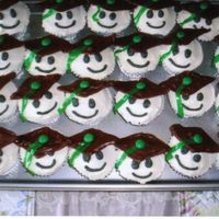 Graduation Cupcakes I made these for both of my son's 5th grade "graduation" class parties from Elementary School to Middle School. The cupcakes...