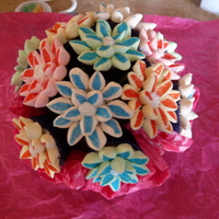 Chrysanthemum Cupcakes 
