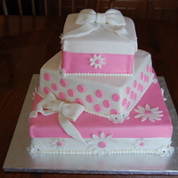 Gift Box Cake 