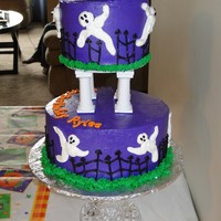 A Ghostly Birthday Ghosts in the graveyard. Fun kids birthday cake. She wanted to have tiers for this cake.