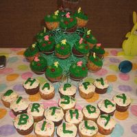 Easter Birthday Cupcakes My son's birthday was around Easter this year so we had an Easter themed party with cupcakes.