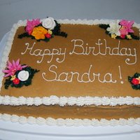 Butterpecan Cake With Flowers 