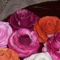 Another Close Up Pic another close up of my roses from first cake for Wilton Course 1