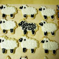 Yorkshire Dale Sheep Cookies This was my first foray into decorated cookies. Where do the cookie mavens find the time or the energy for this. I lost momentum early on....