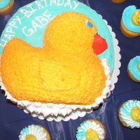 Rubber Ducky Cake SEcond view
