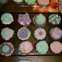 My 6 Year Old Cupcakes For School This is one set of cupcakes for my 6 year olds birthday snack at school