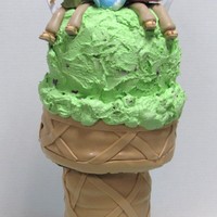 Giant Icecream Cone Dual baby shower, both obsessed with ice cream , it seemed the obvious choice,