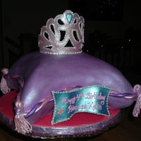 Princess Pillow Cake My 1st Pillow cake! I would not have even had a notion to do this before seeing it on CC and having the directions courtesy of missyek......