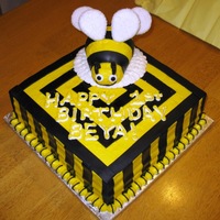 Bee Cake 