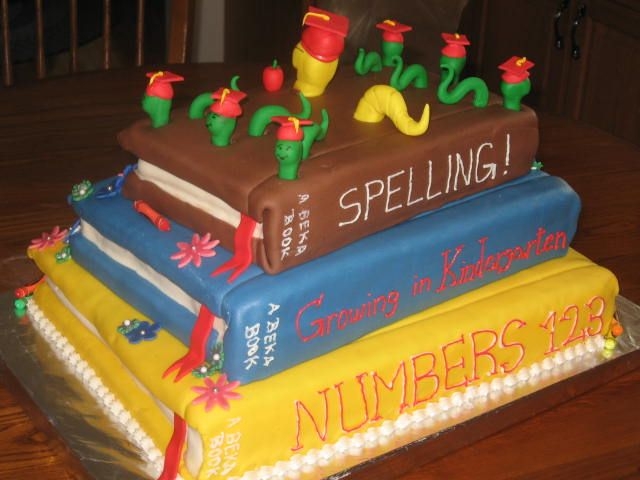 Book Worm Graduation Cake I made thi scake for my daughter's Kindergarten graduation cake.First try at book cakes.I learned a lot making this cake,so if I ever...