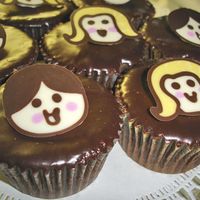 His & Hers Cupcakes decorated with happy faces of bride and groom to be....I made these for an engagement party....