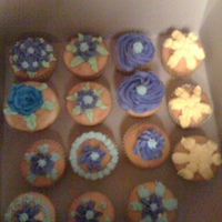 First Cake Class We were taught cupcakes in the first cake class. My family doesn't like a lot of icing.