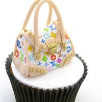 Louis Vuitton Handbag Cupcake Made for a guy who has a girlfriend that loves Louis Vuitton.