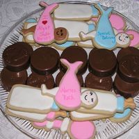 Nurse Week Made for CoWorkers for Nurse Week. Chocolate covered oreos and sugar cookies. First time using edible markers and I love them.