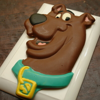 Scooby Doo Candy Plaque Been wanting to try a candy plaque. Never got around to making a shaped cake for this to sit atop, instead it was just a chocolate Scooby...