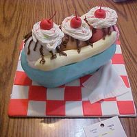 Banana Split Icecream Cake I made this for a fair entry for a children's birthday cake. What goes better than cake and icecream?!
