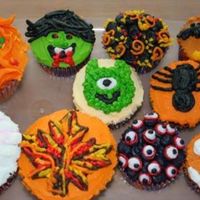 Halloween Cupcakes 2 More Halloween cupcakes...