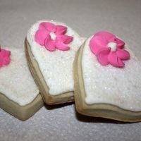 Cookies royal icing... practicing my drop flowers