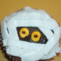 Mummy Cupcakes 
